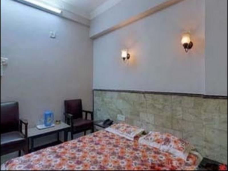 Hotel Singhs International Mumbai Exterior photo